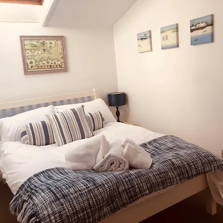 Bay House Lundy With Sea Views & Parking Port Isaac